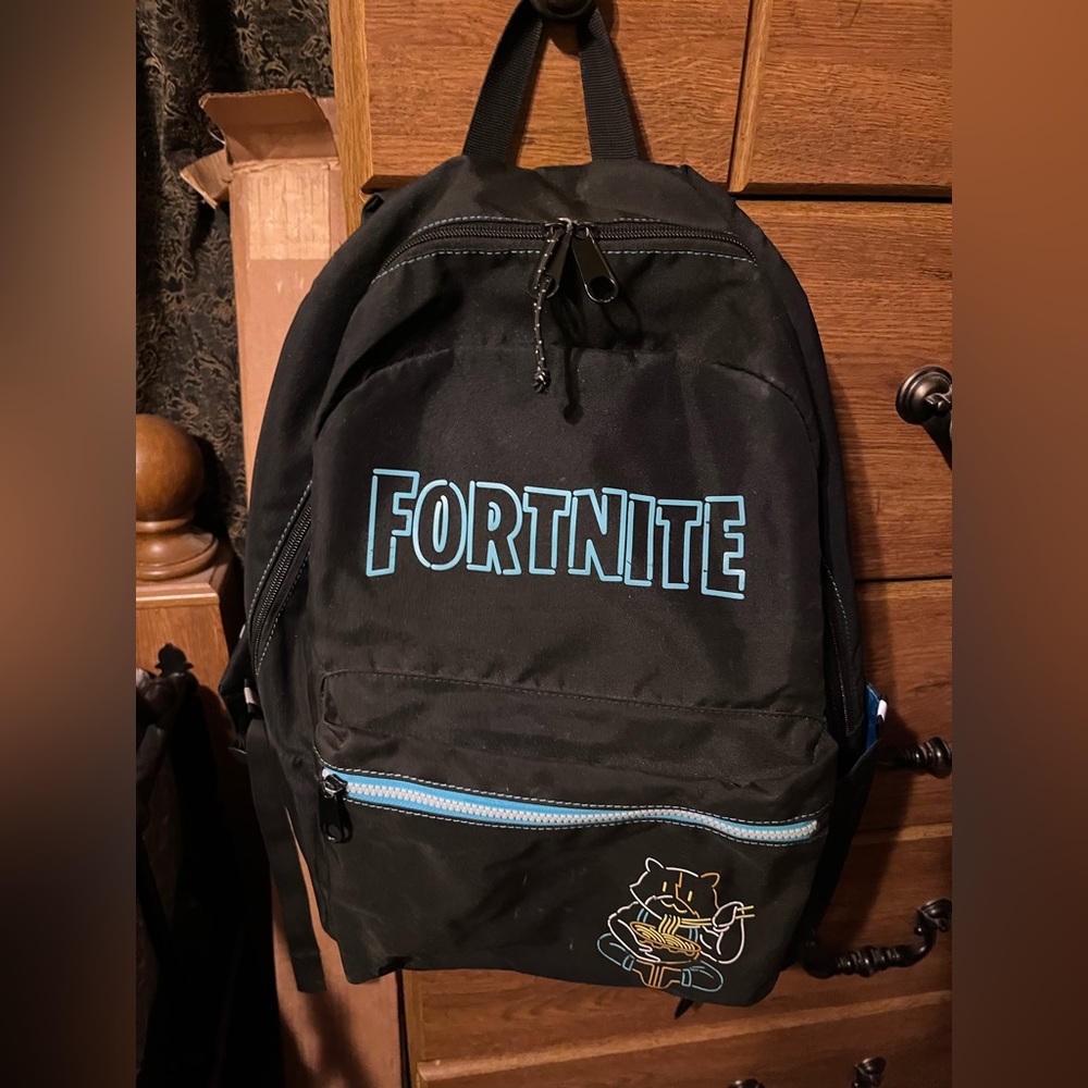 Fortnite kid’s backpack in great condition. No tears, zipper works great. 18 in.